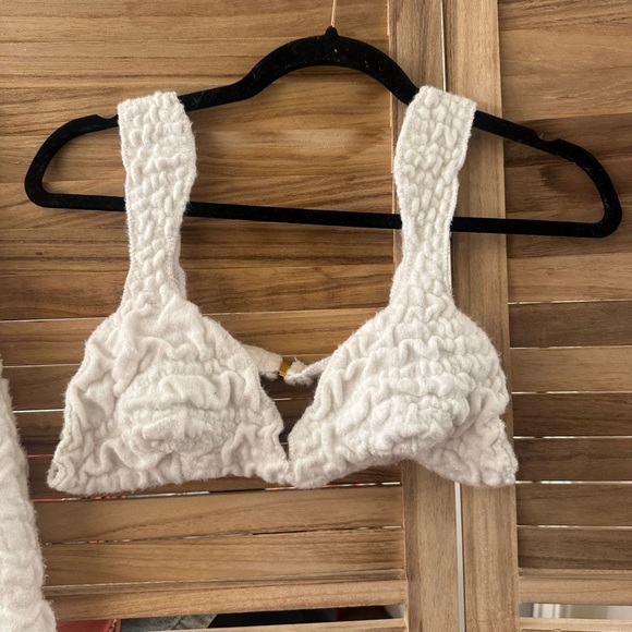 Hanifa Shani Bra and Maxi Skirt Set in white size 3XL - Picture 4 of 11